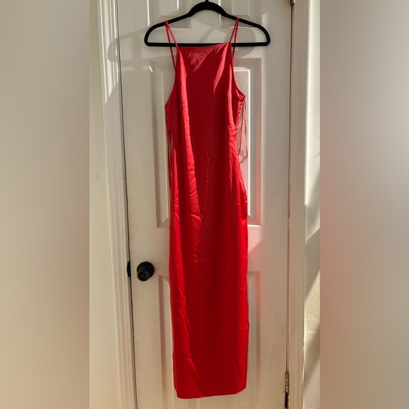 ZARA Silk red dress - Picture 1 of 7